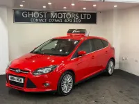 Usado Ford Focus Zetec 2014 Rojo Utilitario