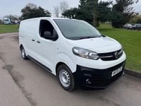 Second-hand Vauxhall Vivaro Edition 120 CP (88 kW) 2020 Alb Monovolum