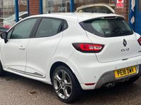Used Renault Clio IV Dynamique 90 HP (66 kW) 2018 White Hatchback