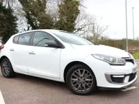 Used Renault Mégane III 110 HP (80 kW) 2014 White Hatchback