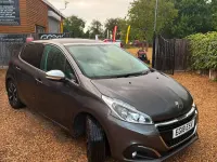 Used Peugeot 208 Allure Premium 80 HP (58 kW) 2018 Grey Hatchback