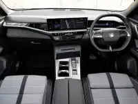 New Vauxhall Grandland X Design Edition 145 HP (106 kW) 2026 Silver SUV
