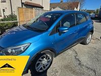 Used Renault Captur Dynamique 90 HP (66 kW) 2014 Blue SUV