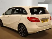 Used Mercedes B180 2011 White Hatchback