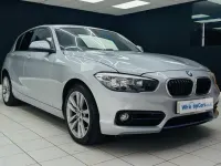 Usado BMW 118 Sport Line 150 CV (110 kW) 2016 Plateado Utilitario