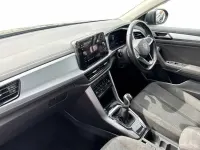 Usado VW T-Roc Life 150 HP (110 kW) 2023 Cinzento SUV