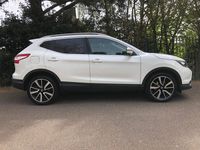 Used Nissan Qashqai Tekna 2016 White SUV