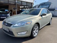Usado Ford Mondeo Titanium 140 HP (102 kW) 2009 Prateado Citadino