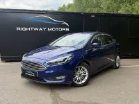 Used Ford Focus Zetec 125 HP (91 kW) 2017 Blue Hatchback