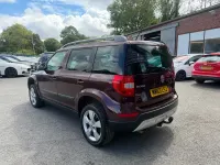 Used Skoda Yeti SE 110 HP (80 kW) 2014 Maroon SUV