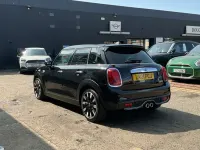 Used Mini Cooper S Exclusive 189 HP (139 kW) 2021 Black Hatchback