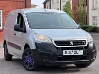 Used Peugeot Partner 98 HP (72 kW) 2017 Silver