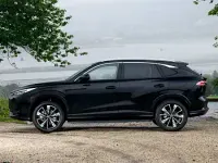New MG HS Trophy 299 HP (219 kW) 2026 Metallic  black pearl SUV