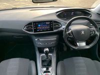 used Peugeot 308 1.2 PURETECH ALLURE PREMIUM EURO 6 (S/S) 5DR PETROL FROM 2021 FROM WIMBLEDON (SW17 0BW) | SPOTICAR