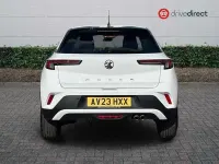 Second-hand Vauxhall Mokka Design Edition 136 CP (100 kW) 2023 Alb SUV