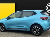 Used Renault Clio Iconic 90 HP (66 kW) 2022 Blue  Hatchback