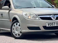 Used Vauxhall Vectra 138 HP (101 kW) 2007 Beige Hatchback