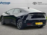 Used Toyota Prius 220 HP (161 kW) 2025 Black Hatchback