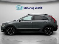 Usado Kia e-Niro 147 kW (201 HP) 2023 Verde SUV