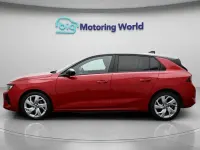 Begagnad Vauxhall Astra S 130 HK (95 kW) 2024 Röd Halvkombi