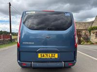 Usado Ford Tourneo Titanium 2021 Azul Monovolume