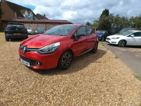 Used Renault Clio IV Dynamique 90 HP (66 kW) 2015 Red Hatchback