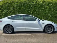 Używany Tesla Model 3 Long Range AWD 258 kW (351 KM) 2023 Sedan/Limuzyna