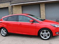 Used Ford Focus Zetec 115 HP (84 kW) 2015 Red Hatchback