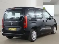 Używany Vauxhall Combo Design Edition 100 KM (73 kW) 2019 Czarny Minivan