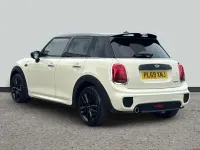 Used Mini Cooper Hatch 134 HP (98 kW) 2019 White Hatchback