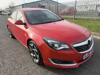 Used Vauxhall Insignia SRi 136 HP (100 kW) 2016 Red Hatchback