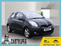 Used Toyota Yaris 101 HP (74 kW) 2010 Black Hatchback