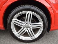 Begagnad Audi Q3 S-line plus 150 HK (110 kW) 2016 Röd SUV