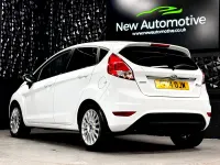 Used Ford Fiesta Titanium 125 HP (91 kW) 2014 White Hatchback
