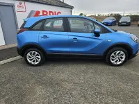 Used Vauxhall Crossland X S 99 HP (72 kW) 2017 Blue SUV