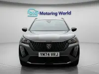 Używany Peugeot 2008 Allure 130 KM (95 kW) 2025 Szary SUV