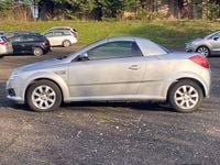 Used Vauxhall Tigra 90 HP (66 kW) 2007 Silver Cabriolet