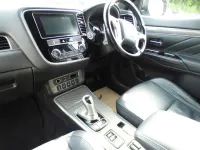 Usado Mitsubishi Outlander P-HEV 2018 Cinzento Carrinha