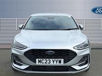 Used Ford Focus ST-Line 155 HP (114 kW) 2023 Silver Hatchback