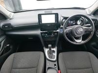 Used Toyota Yaris Hybrid 116 HP (85 kW) 2022 Black Estate