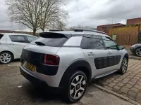 Używany Citroën C4 Cactus Flair 110 KM (80 kW) 2016 Srebrny Hatchback