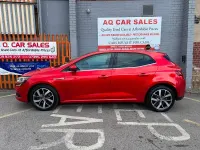 Used Renault Mégane IV Dynamique 130 HP (95 kW) 2017 Red Hatchback