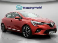 Usado Renault Clio V SE 140 HP (102 kW) 2022 Vermelho Citadino