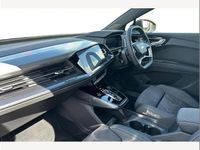 Usado Audi Q4 e-tron Black Edition 150 kW (204 HP) 2026 Prateado SUV