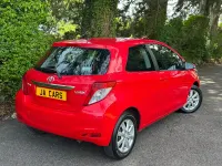 Used Toyota Yaris 101 HP (74 kW) 2012 Red Hatchback