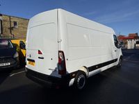 Used Vauxhall Movano 135 HP (99 kW) 2021 White MPV