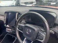 Used Volvo XC40 R-Design 188 HP (138 kW) 2019 Red SUV