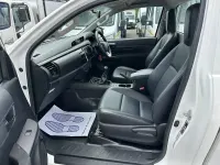Used Toyota HiLux Active 150 HP (110 kW) 2020 White Pickup