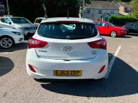 Used Hyundai i30 Style 128 HP (94 kW) 2013 White Hatchback