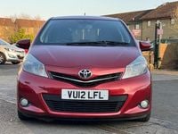 Used Toyota Yaris SR 101 HP (74 kW) 2012 Red Hatchback